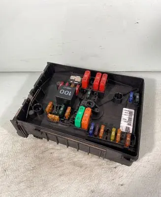 Volkswagen Golf V Fuse module 1K0937125 01718307
