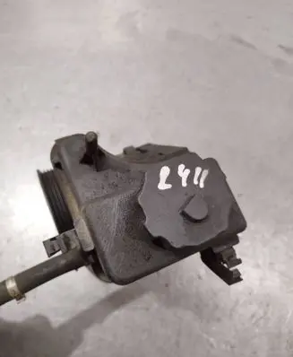Mercedes-Benz E W212 Power steering pump a00646647