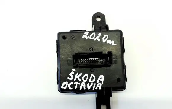 Skoda Octavia Mk4 Keyless (KESSY) go control unit/module 5WA959436B