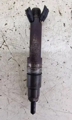 Volkswagen PASSAT B5 Fuel injector 028130201T