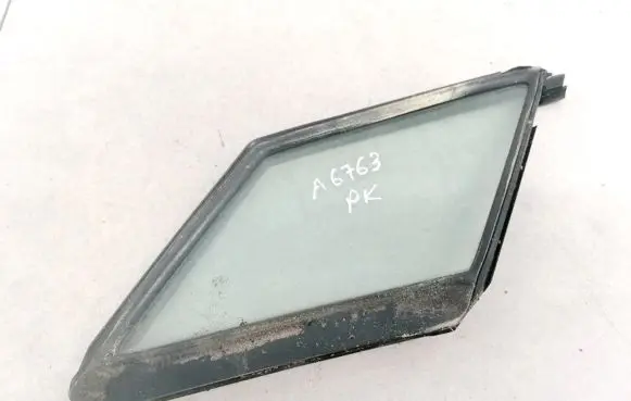 Mazda 5 Front door vent window glass four-door 