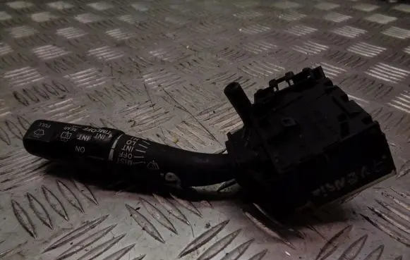 Toyota Avensis T220 Wiper switch 173654LH