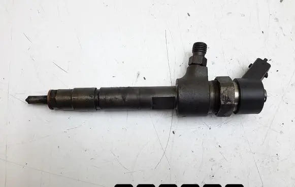 Alfa Romeo 166 Fuel injector
