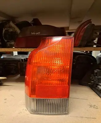 Volvo V70 Rear/tail lights 9154497 915401