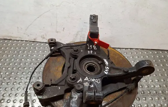 Front wheel hub spindle knuckle