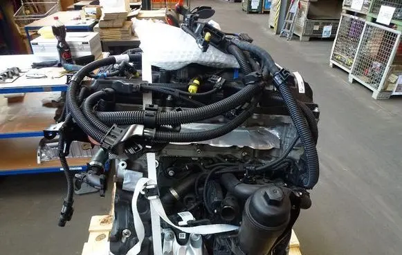 BMW 5 G60 G61 Engine 782583600