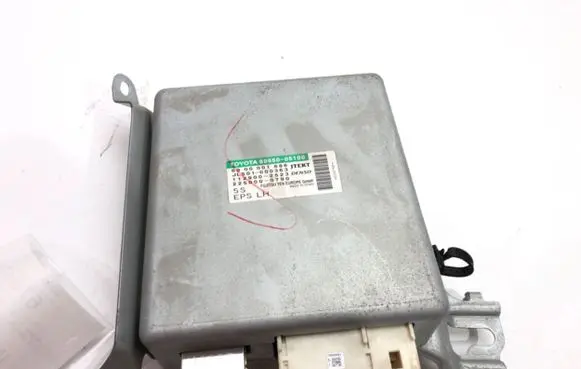 Toyota Avensis T270 Power steering control unit/module 89650-05100