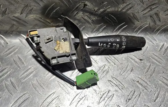 Peugeot 405 Wiper control stalk