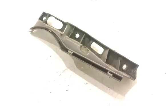 Volkswagen PASSAT B6 Front bumper mounting bracket 3C0807889