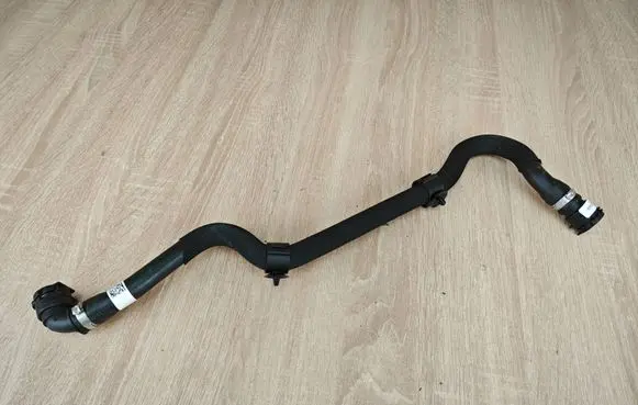 BMW X6 G06 Engine coolant pipe/hose 9887097