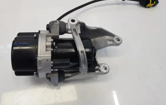 Mercedes-Benz CLA C117 X117 W117 Master brake cylinder