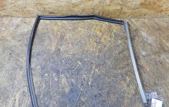 Honda Civic Rubber seal rear door
