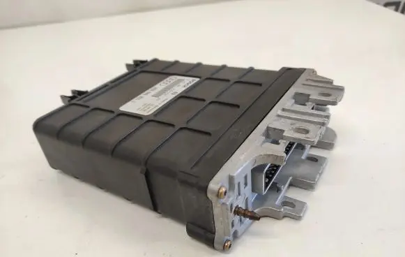 Audi A6 S6 C4 4A Engine control unit/module 0281001258 028906021J