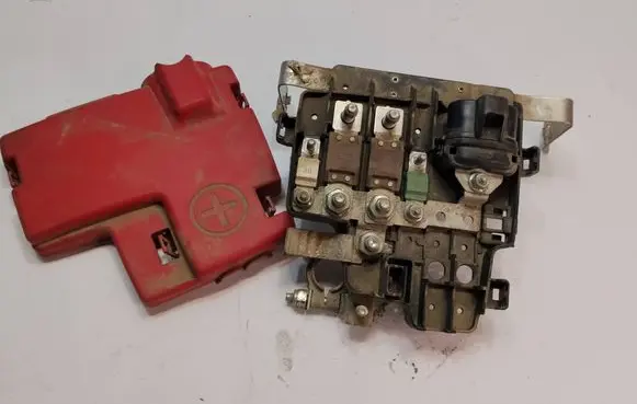 Renault Master III Battery relay fuse 241362885R 1205171185