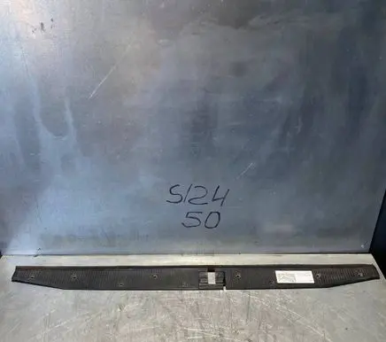 Mercedes-Benz E W124 Trunk/boot sill cover protection 1247470635