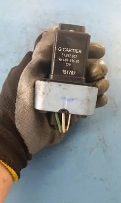 Glow plug pre-heat relay