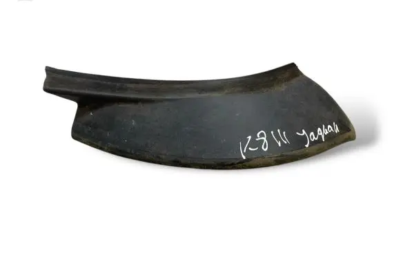 Jaguar S-Type Rear/tail light trim molding 4R83279A66AD C8C9A