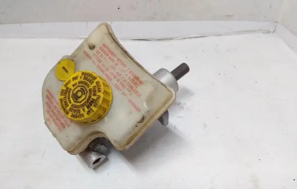 Volkswagen Phaeton Master brake cylinder