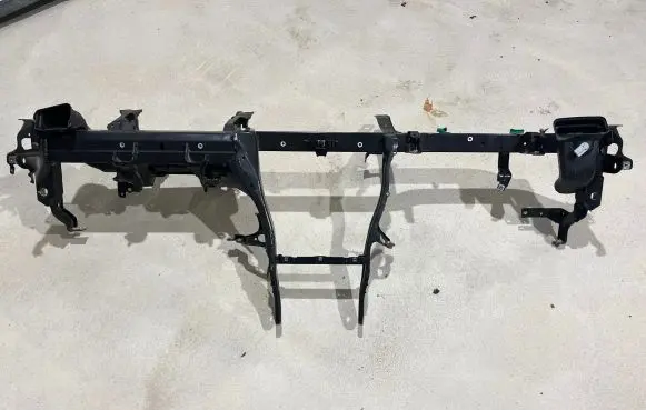 Audi Q7 4M Dashboard cross member/frame bar 4M8857017