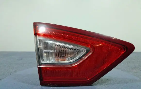 Ford Fusion Rear/tail lights DS73-13A603-AD