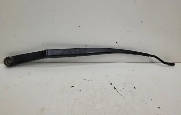 KIA Sportage Front wiper blade arm