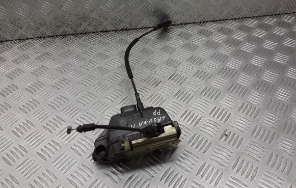 Renault Laguna II Front door lock