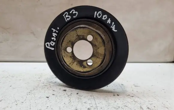 Volkswagen PASSAT B3 Water pump pulley 027121028