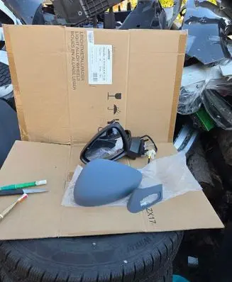 Citroen DS4 Front door electric wing mirror 9671589377 E20209338