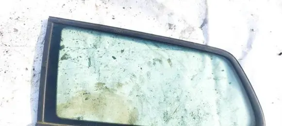 Volkswagen PASSAT B6 Rear side window AS2