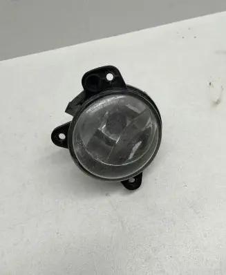 Volkswagen Polo Fog light bulb 722P12V510 DOT11706USA S7477077A