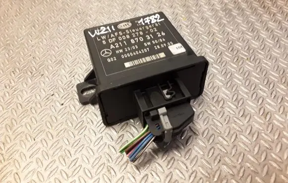 Mercedes-Benz E W211 Light module LCM 2118703126 A2118703126