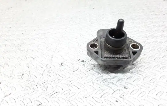 Volkswagen Golf IV Air pressure sensor 038906051