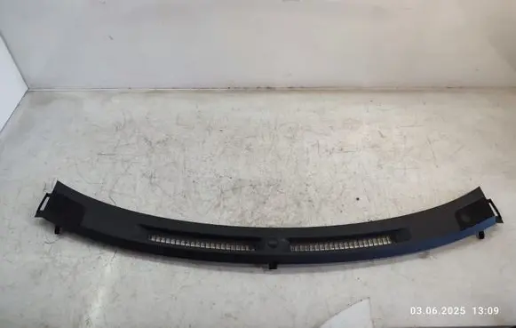 Nissan X-Trail T32 Dashboard air vent grill cover trim 683104CC0A