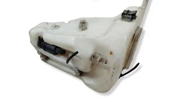 Mercedes-Benz C W202 Windshield washer fluid reservoir/tank 2028690020