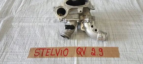 Thermostat/thermostat housing
