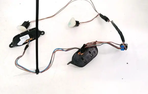 Steering wheel buttons/switches