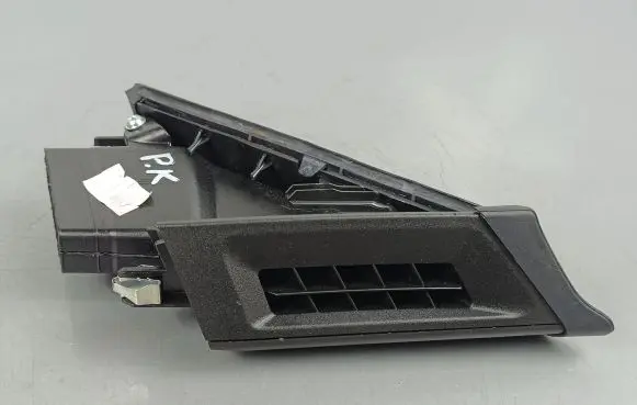 Maserati Quattroporte Dashboard side air vent grill/cover trim 105804244CL