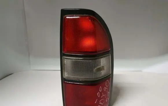 Toyota Land Cruiser (J100) Rear/tail lights