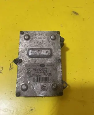 Mercedes-Benz E W211 Xenon control unit/module A0028202426 0028202426