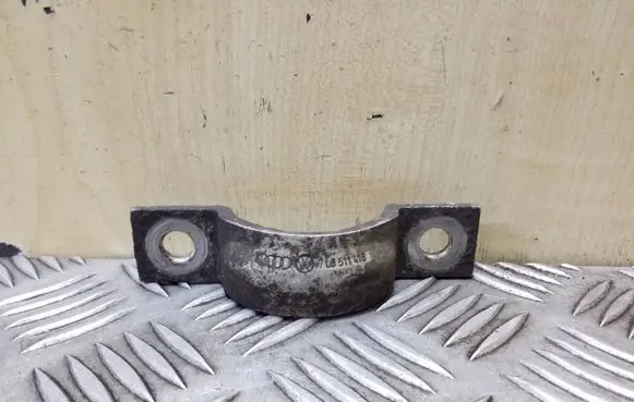 Volkswagen Touareg II Sway bar bush bracket, rear 7L8511418