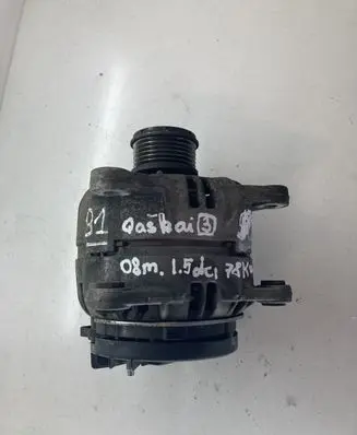 Nissan Qashqai Generator/alternator 0124525140