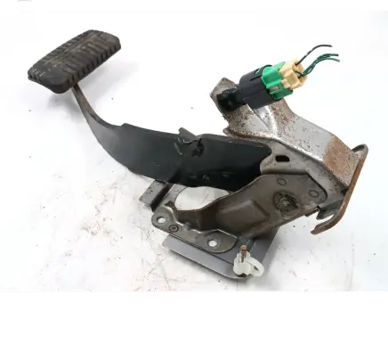 Mitsubishi Eclipse Brake pedal