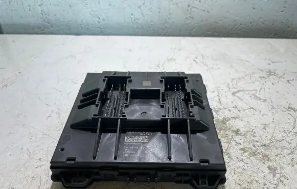 Volkswagen Amarok Comfort/convenience module 7E0937089 BCMPQ25