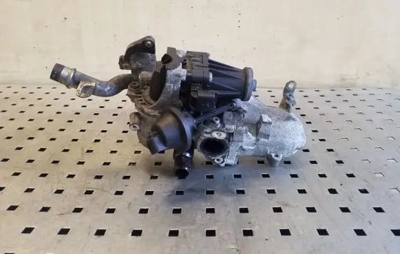 Citroen DS4 EGR valve cooler PLH19206A 9802194080 702209080