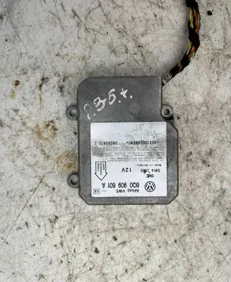 Volkswagen PASSAT B5 Airbag control unit/module 6Q0909601A 5WK42888