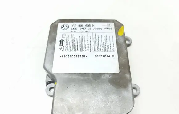 Skoda Fabia Mk2 (5J) Airbag control unit/module 1C0909605K 5WK43125 36071014G