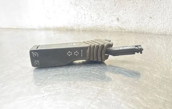 Opel Vectra C Indicator stalk 09181072
