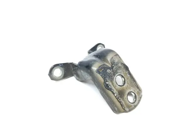 Nissan Navara D23 Front door lower hinge 