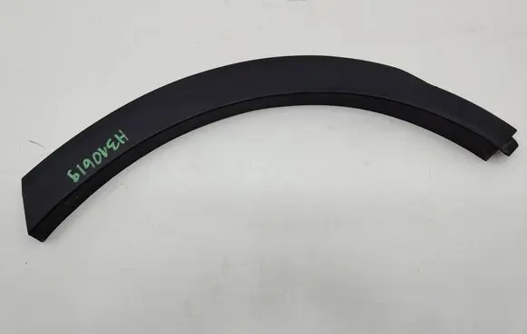 MG HS Rear arch trim 10646893