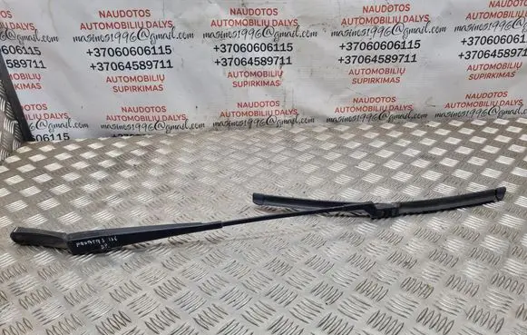 Volkswagen PASSAT B6 Front wiper blade arm 3C1955410B